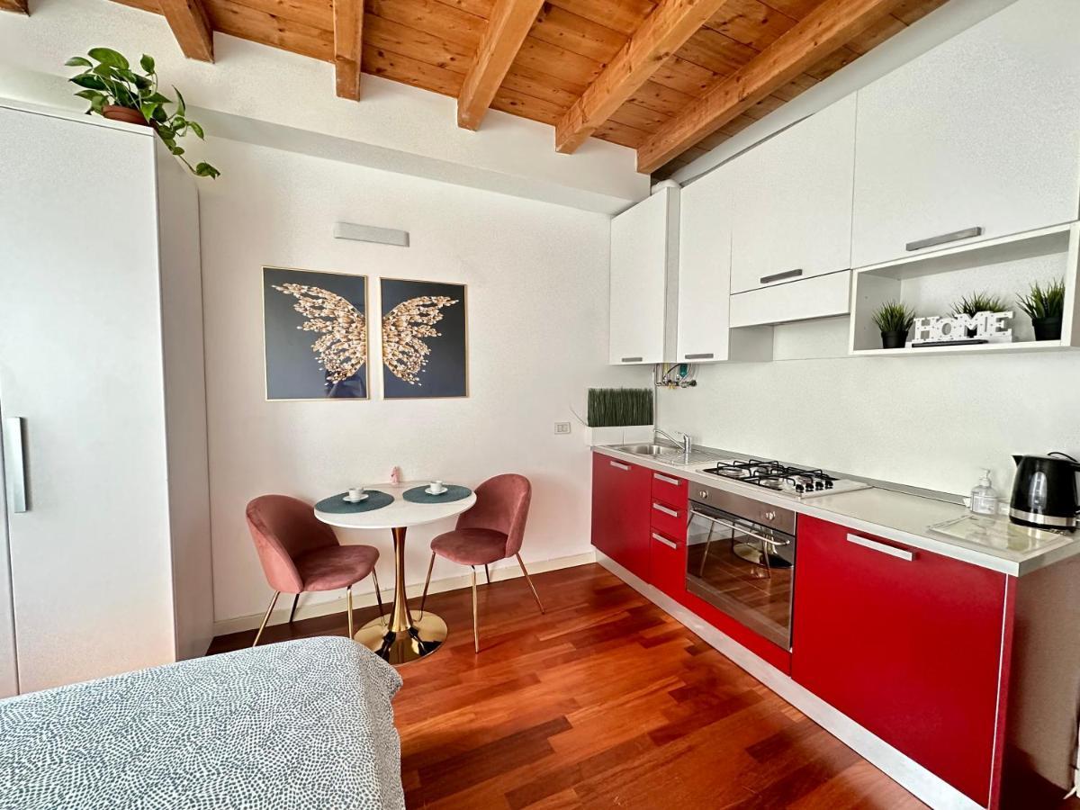 Cozy Apartment Center Бергамо Экстерьер фото